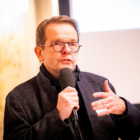 Dr. med. Philippe Glasson, Clinique de Genolier, Genolier | Vice Chairman of the Board of Directors, Swiss Medical Network