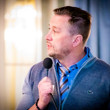 Dr. med. Alec Cikes, Clinique de Genolier, Genolier