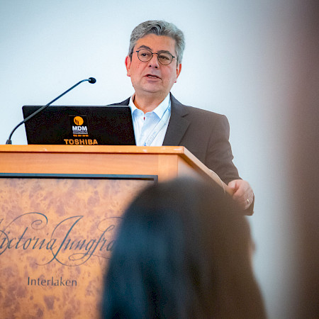 Prof. Esat Mahmut Özsahin MD-PhD, Médecin-chef service de Radio- Oncologie CHUV