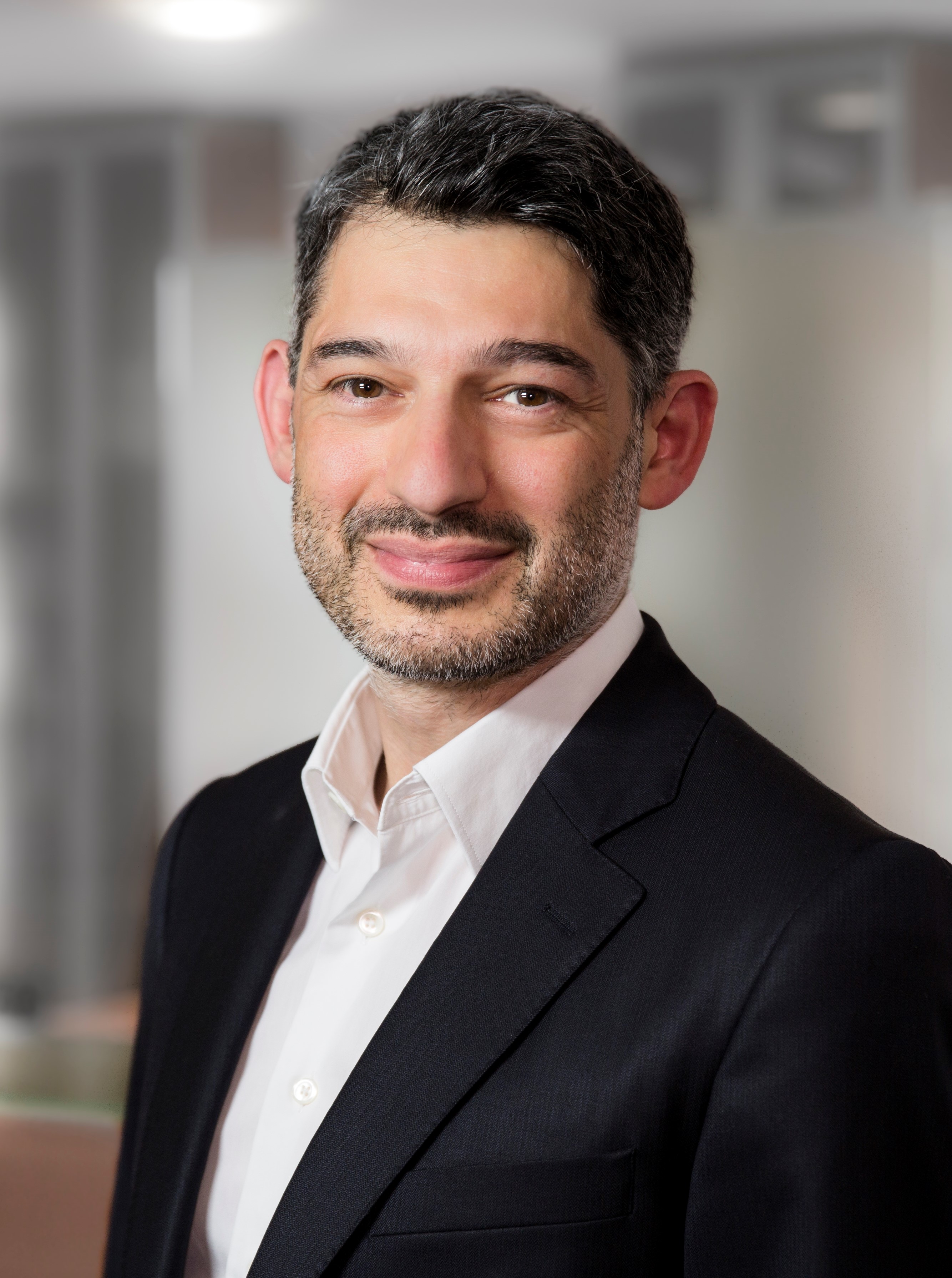 Prof Fansa Prof. Dr. med. Hisham Fansa | Swiss Medical Network