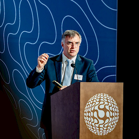 Dr Wolfram Karenovics, Thoracic Surgeon, HUG