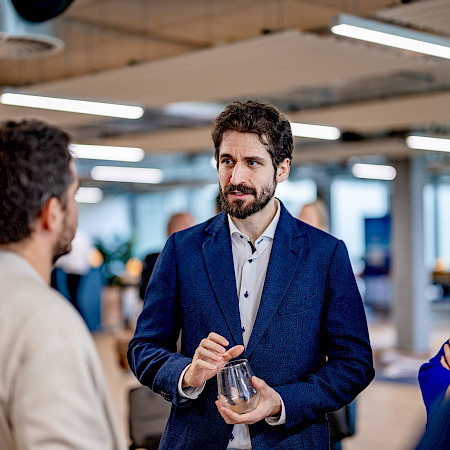 Dr Alex Friedlaender, P.D., Medical Oncologist, Clinique Générale Beaulieu