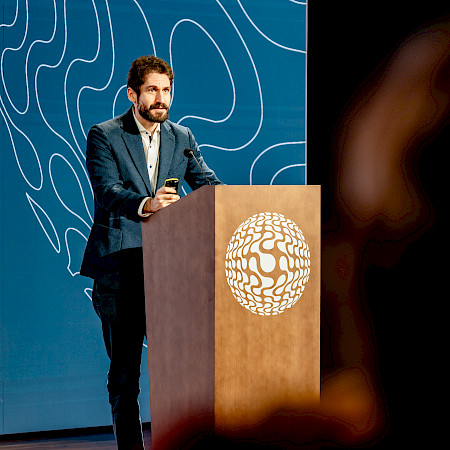 Dr Alex Friedlaender, P.D., Medical Oncologist, Clinique Générale Beaulieu