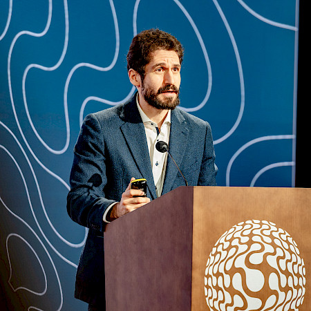 Dr Alex Friedlaender, P.D., Medical Oncologist, Clinique Générale Beaulieu