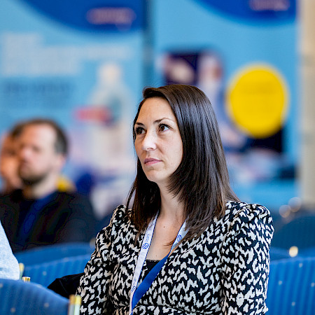 Dre Elisabeth Stamm, Specialist in General Internal Medicine, Clinique Bois-Cerf