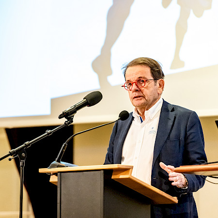 Dr Philippe Glasson, Chairman of the Medical Coordination Group, Deputy Chairman of the Board of Directors, Swiss Medical Network