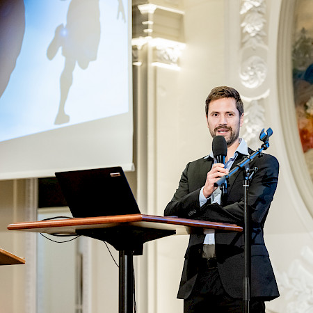 Dr Elia Coppens, Rehabilitation specialist and sports physician, Clinique Générale Beaulieu, Geneva