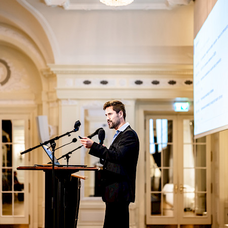 Dr Elia Coppens, Rehabilitation specialist and sports physician, Clinique Générale Beaulieu, Geneva