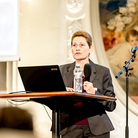 Prof Naama Constantini, Sports Medicine, Orthopaedic Medicine, Sports Medicine Center, Shaare Zedek Medical Center, Hebrew University, Jerusalem